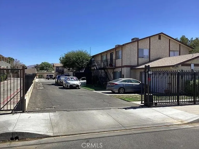 4128 W Avenue L #G Quartz Hill, CA 93536