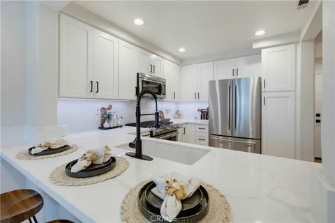 3 Three Vines Court