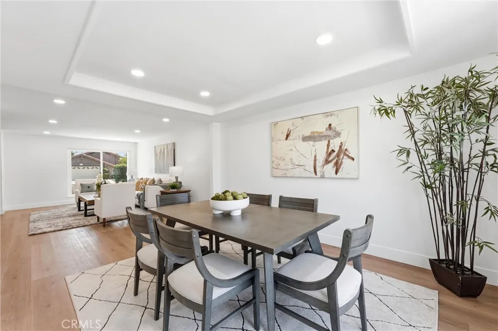 5781 Park West La Palma, CA 90623