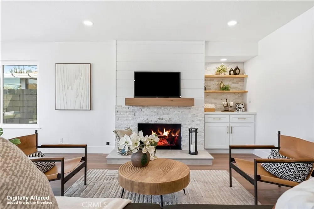 5781 Park West La Palma, CA 90623