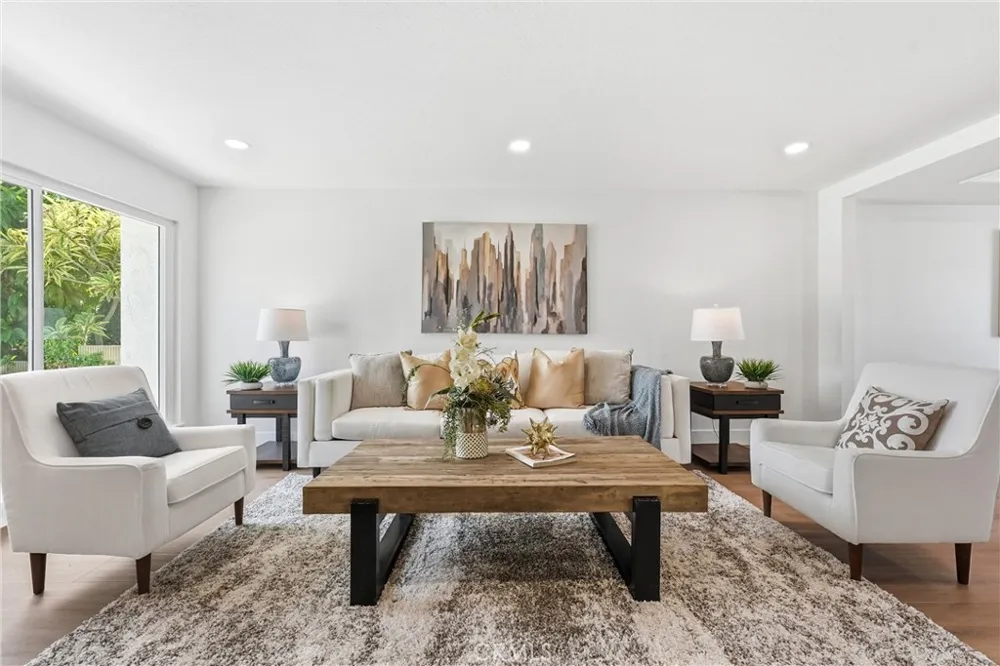 5781 Park West La Palma, CA 90623