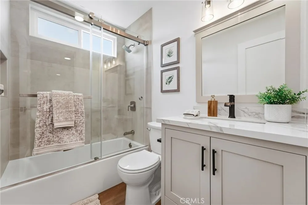 5781 Park West La Palma, CA 90623