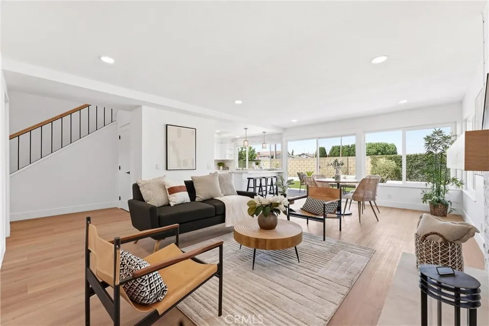 5781 Park West La Palma, CA 90623