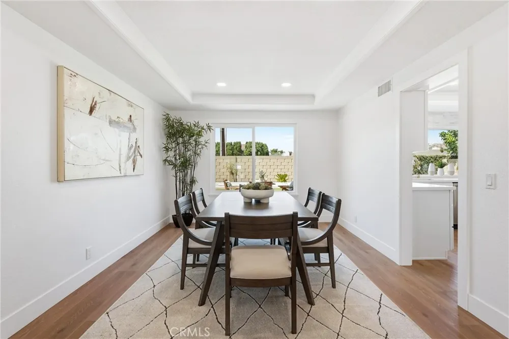 5781 Park West La Palma, CA 90623