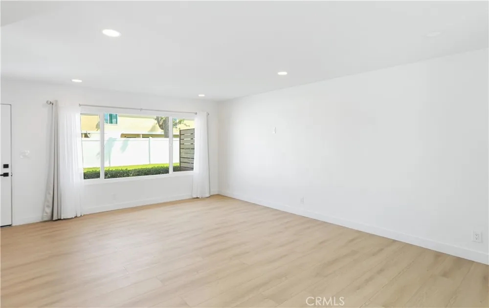 2937 Mendoza Drive Costa Mesa, CA 92626