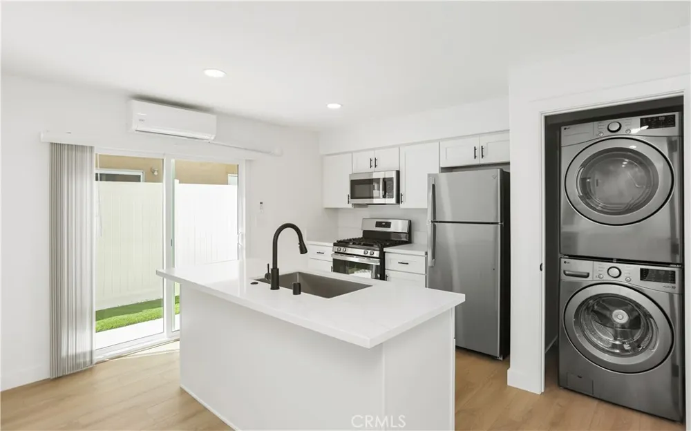 2937 Mendoza Drive Costa Mesa, CA 92626