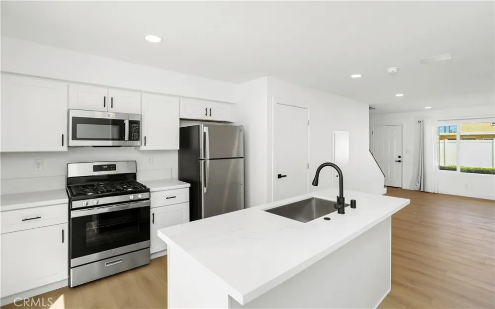2937 Mendoza Drive Costa Mesa, CA 92626