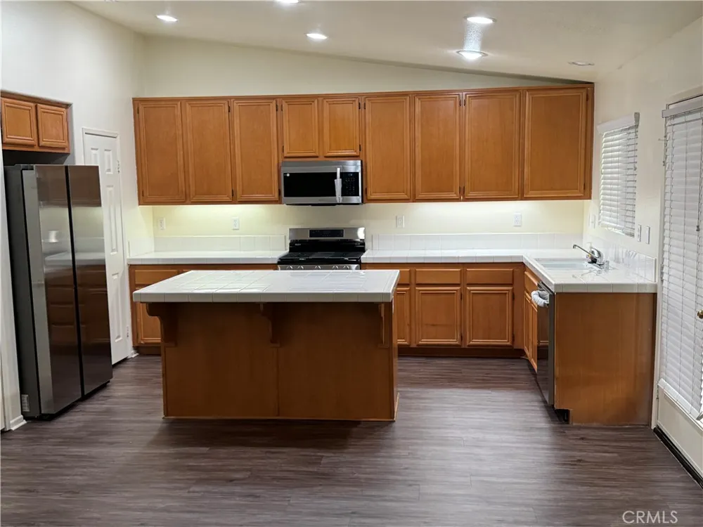 476 Cerro Vera San Jacinto, CA 92582