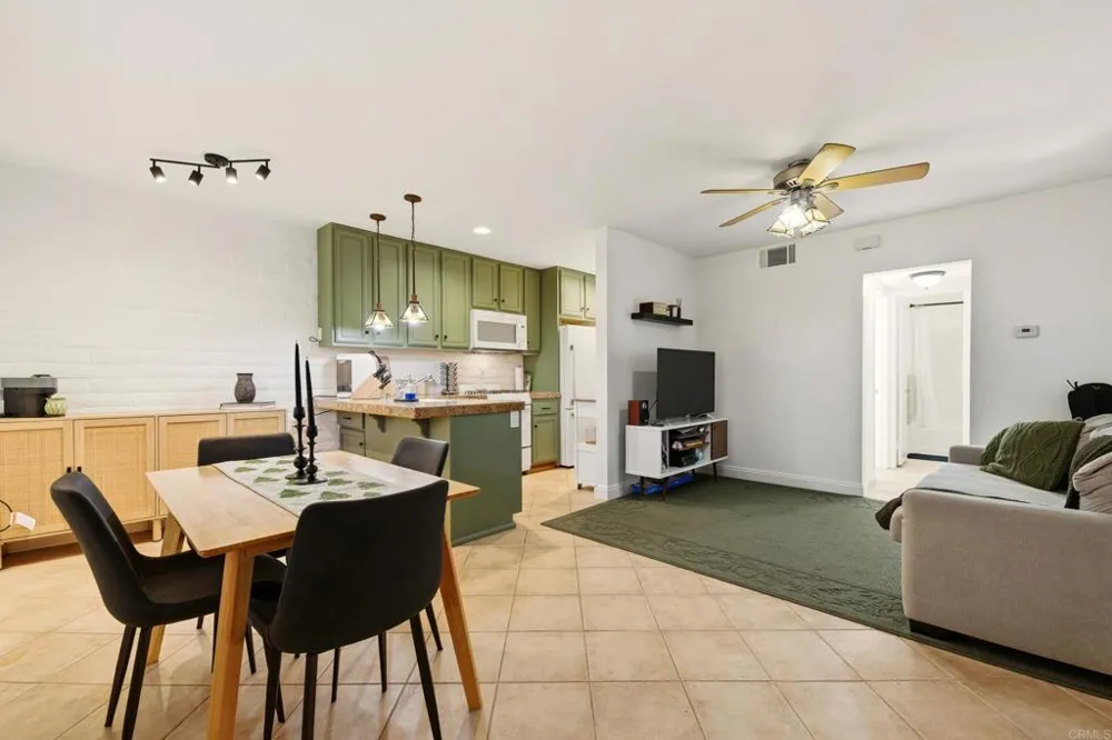 5931 Howell Drive #7 La Mesa, CA 91942