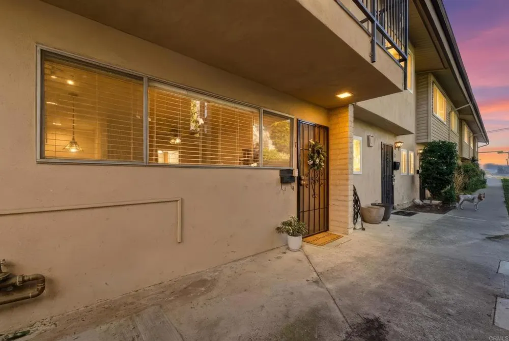 5931 Howell Drive #7 La Mesa, CA 91942