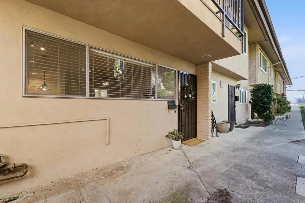 5931 Howell Drive #7 La Mesa, CA 91942