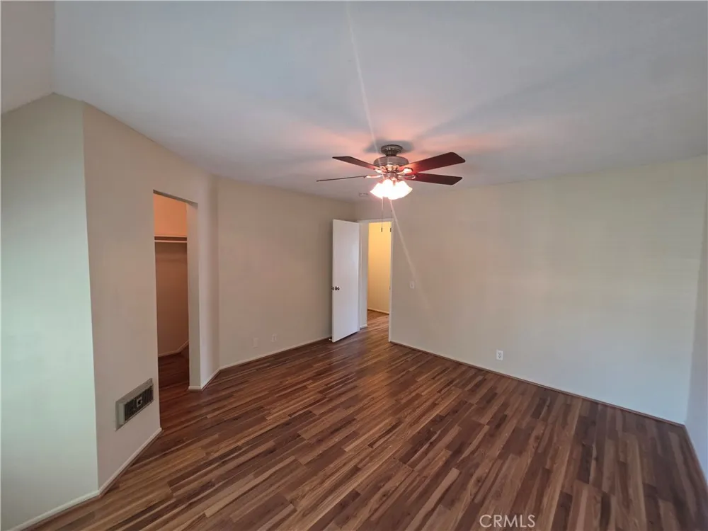 4 Albany Irvine, CA 92604