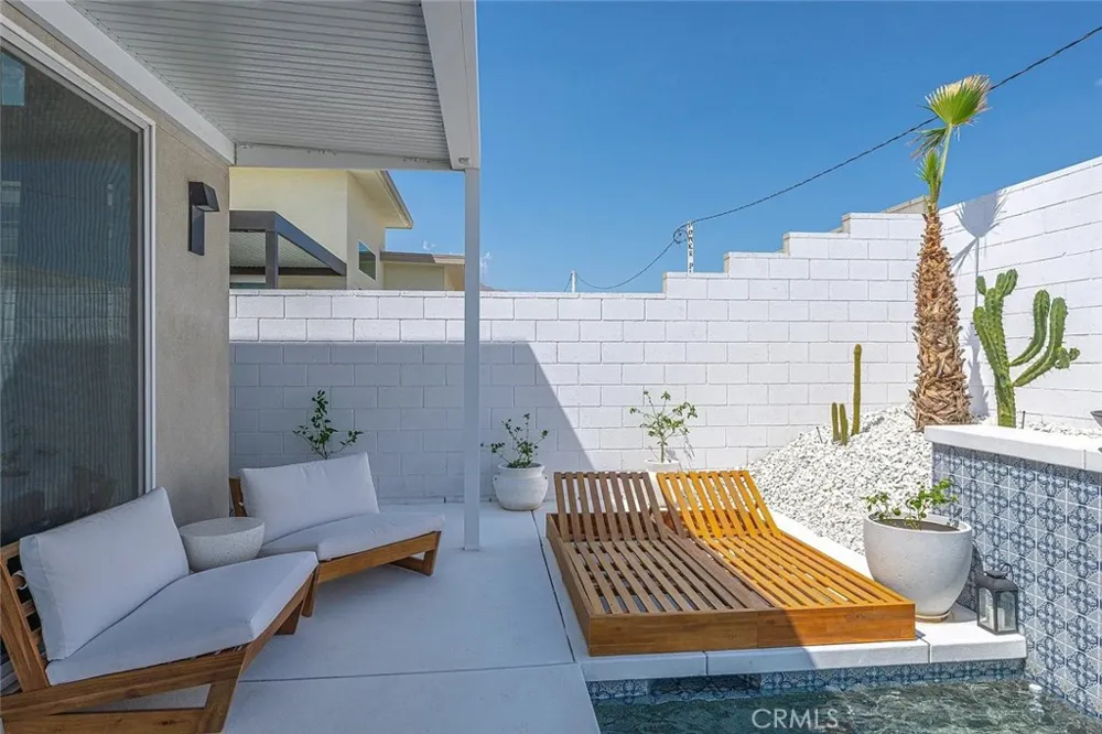 264 Mustang Lane Palm Springs, CA 92262