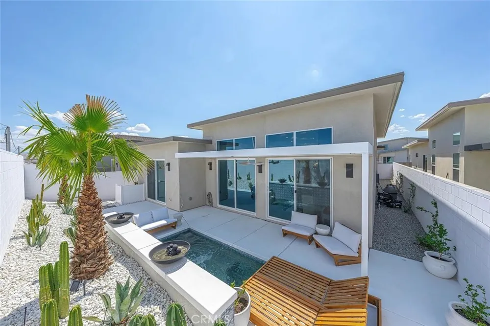 264 Mustang Lane Palm Springs, CA 92262
