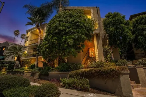4536 Colbath Avenue #102