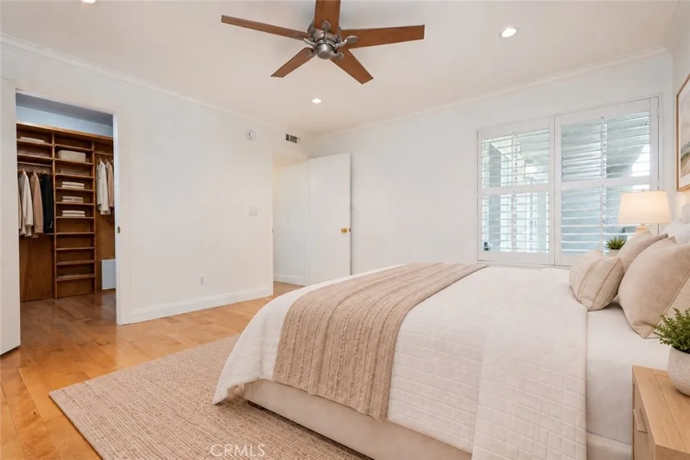 4536 Colbath Avenue #102 Sherman Oaks, CA 91423