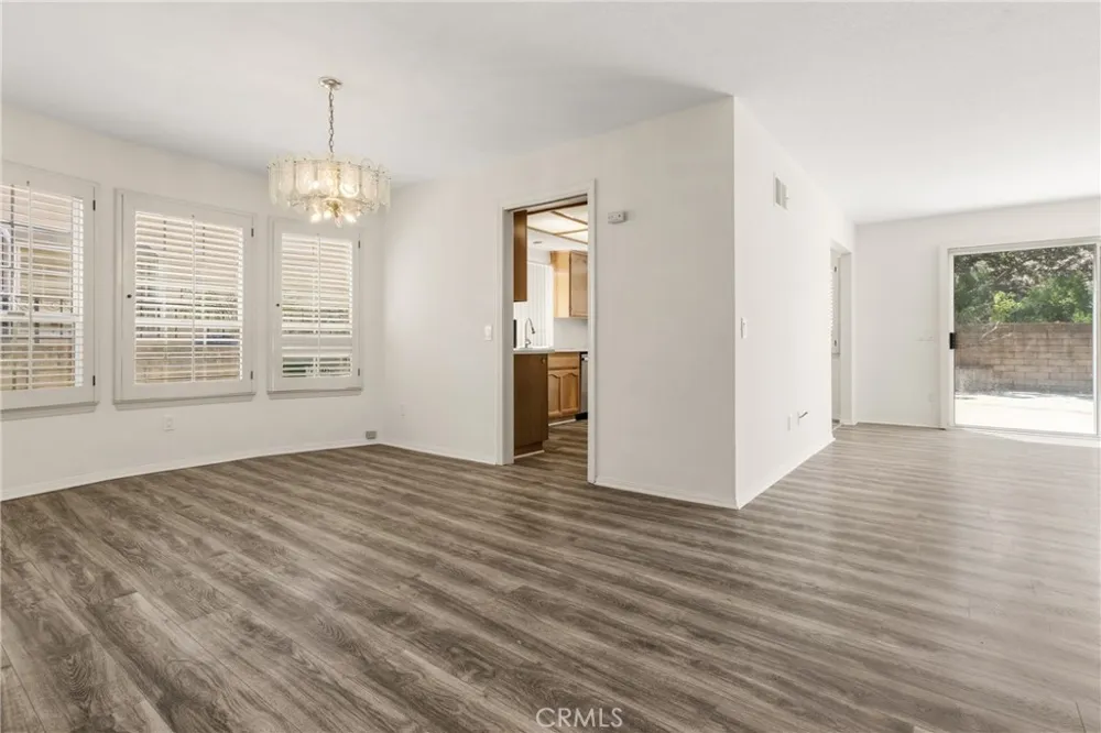 30112 Elizabeth Court Agoura Hills, CA 91301