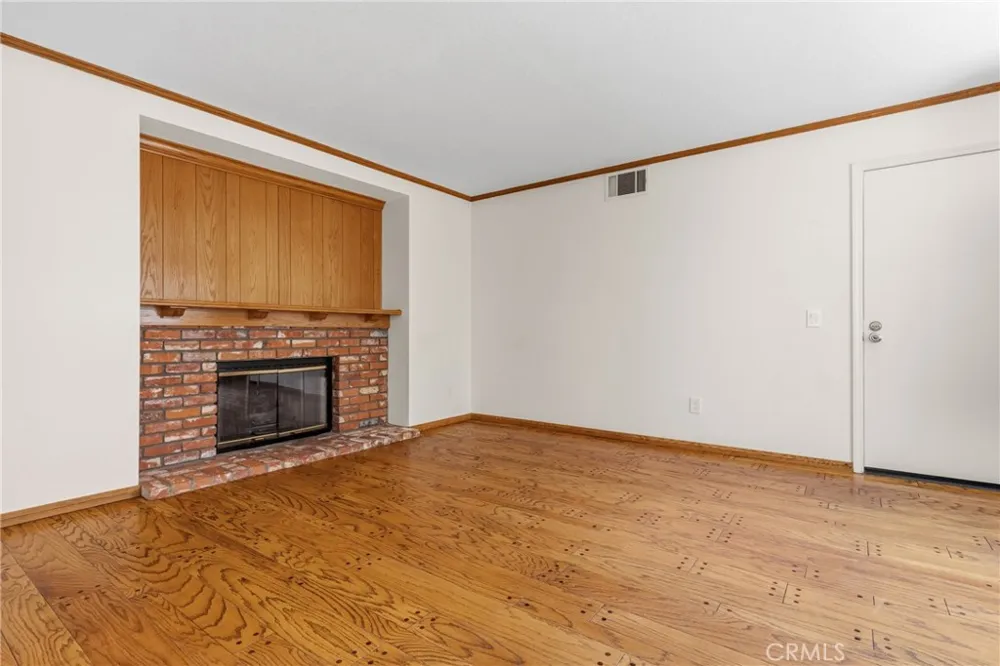 30112 Elizabeth Court Agoura Hills, CA 91301
