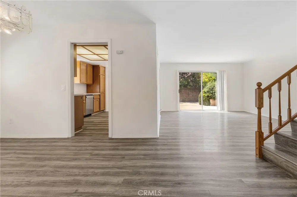 30112 Elizabeth Court Agoura Hills, CA 91301