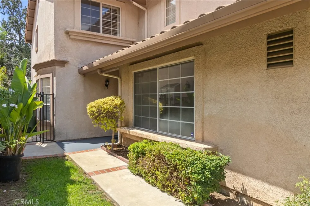 30112 Elizabeth Court Agoura Hills, CA 91301