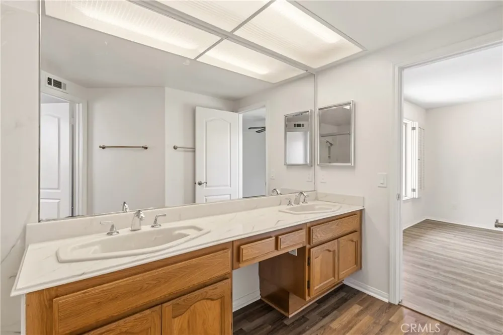 30112 Elizabeth Court Agoura Hills, CA 91301