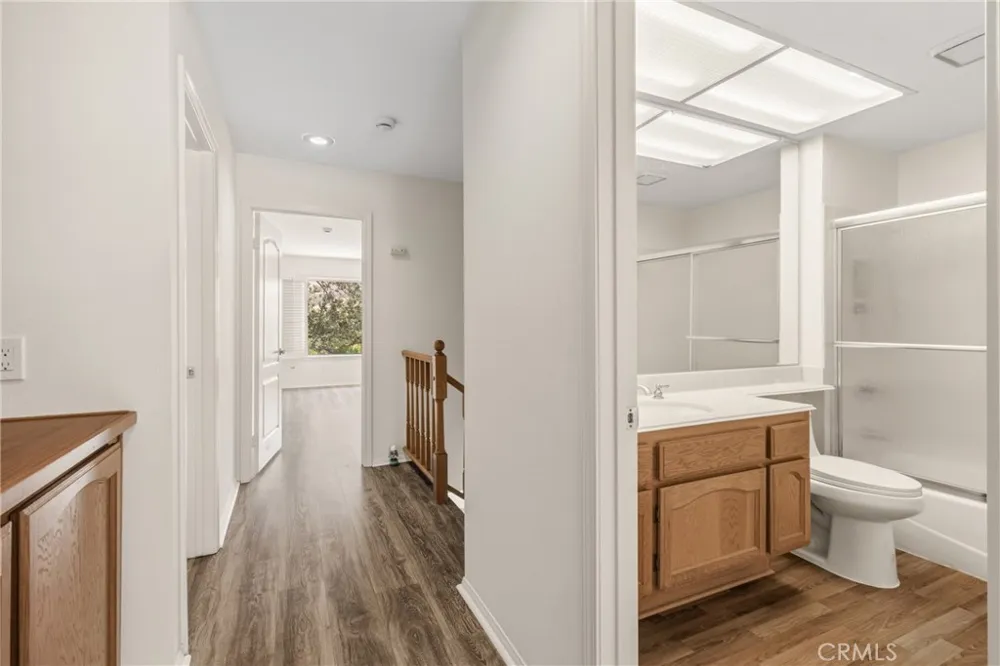 30112 Elizabeth Court Agoura Hills, CA 91301