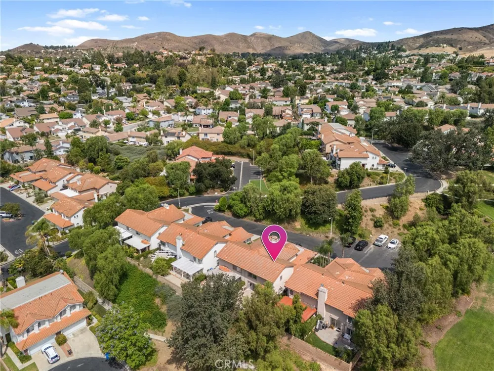 30112 Elizabeth Court Agoura Hills, CA 91301