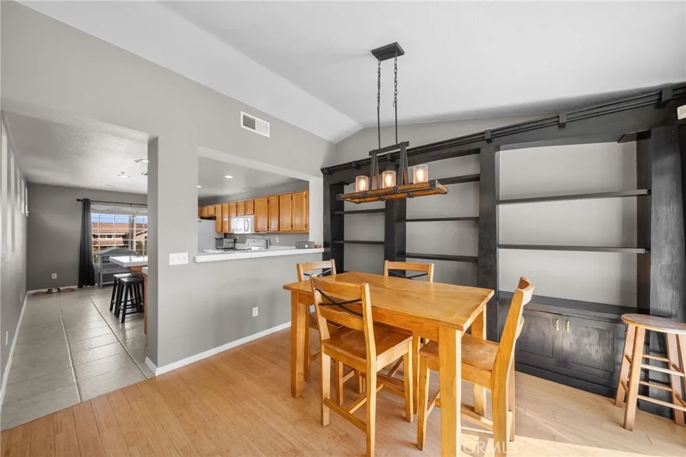 38438 Cougar Pass Palmdale, CA 93551