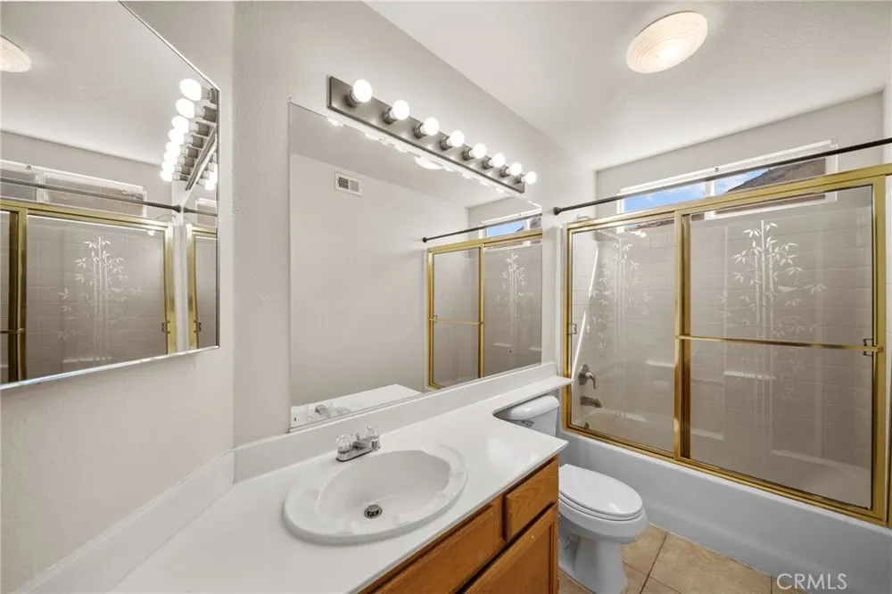 38438 Cougar Pass Palmdale, CA 93551