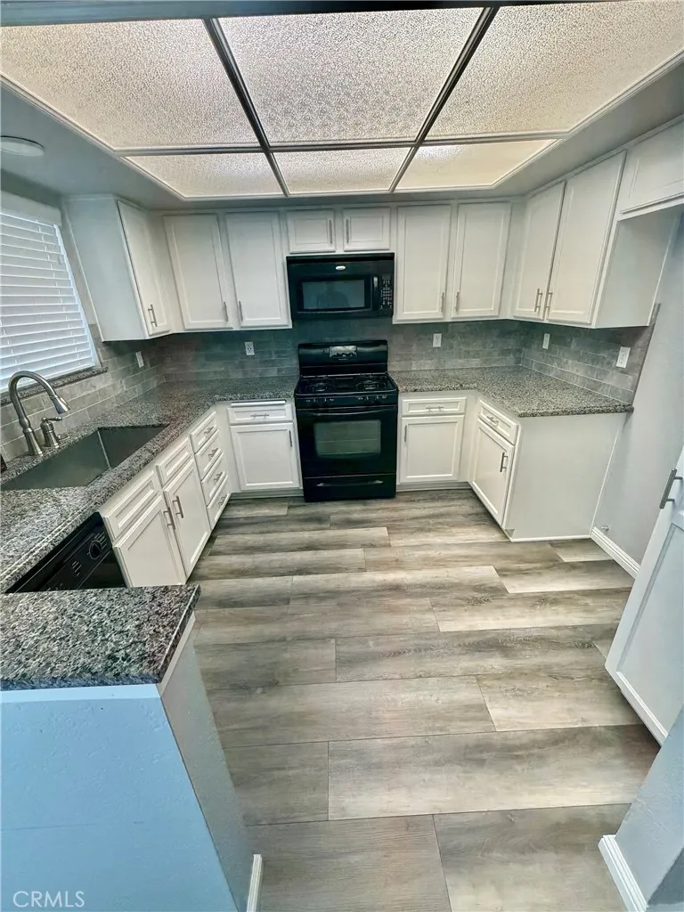 1316 W Avenue J4 Lancaster, CA 93534