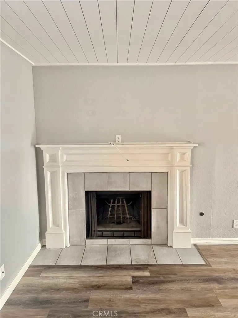 1316 W Avenue J4 Lancaster, CA 93534