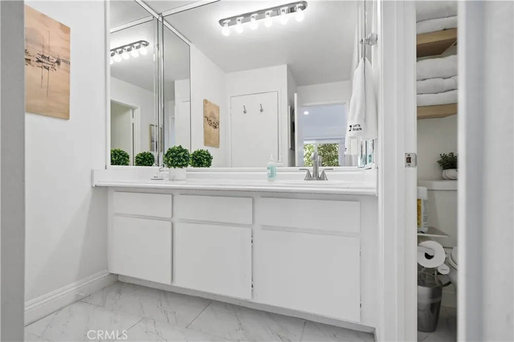 26701 Quail #254 Laguna Hills, CA 92656