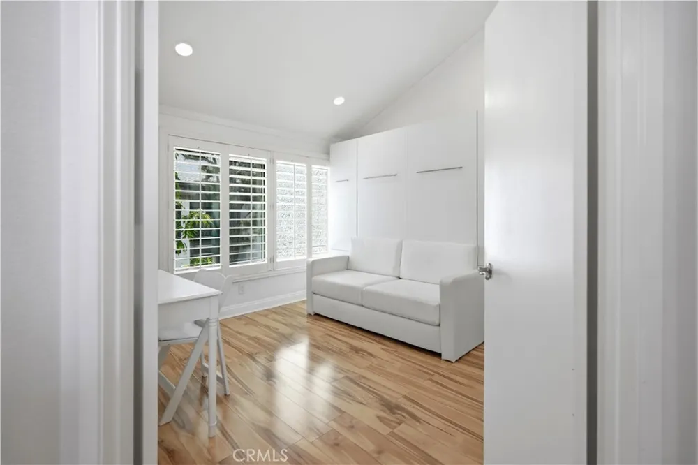 26701 Quail #254 Laguna Hills, CA 92656