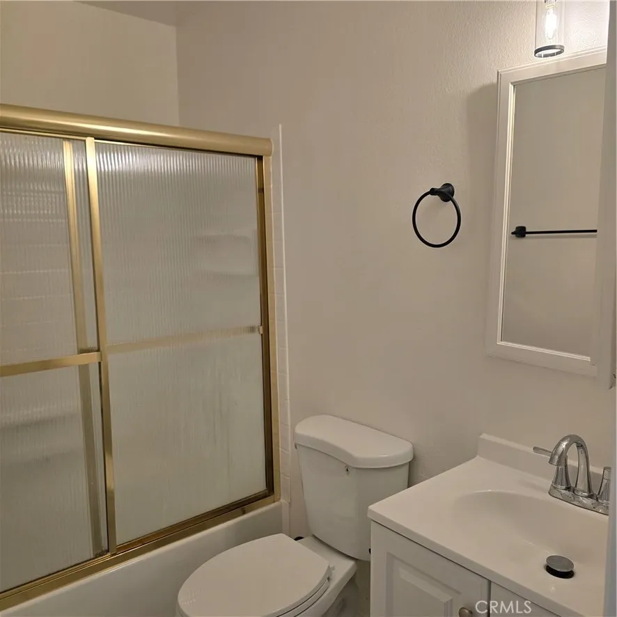 23401 Park Sorrento #50 Calabasas, CA 91302