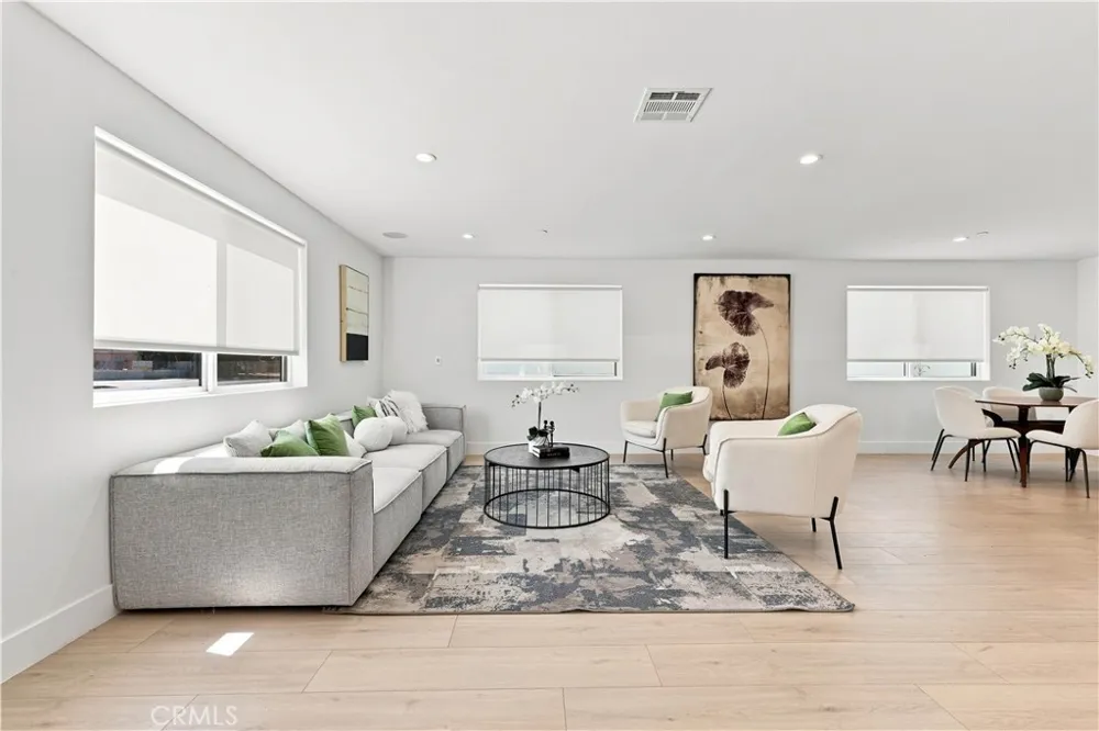 13357 W Cellest Parkway Pacoima, CA 91331