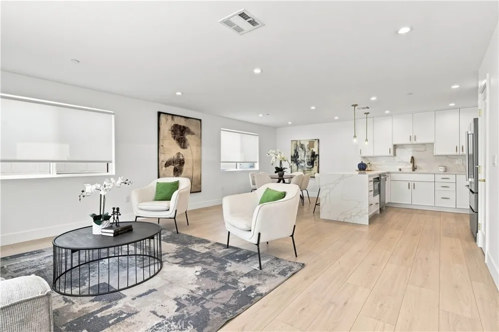 13357 W Cellest Parkway Pacoima, CA 91331