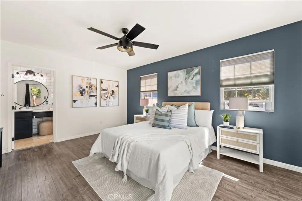 2211 Oak Street Santa Ana, CA 92707