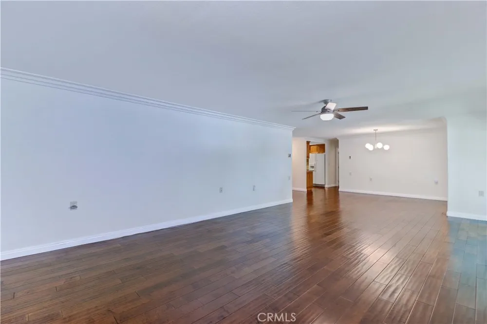 2381 Via Mariposa W #2B Laguna Woods, CA 92637