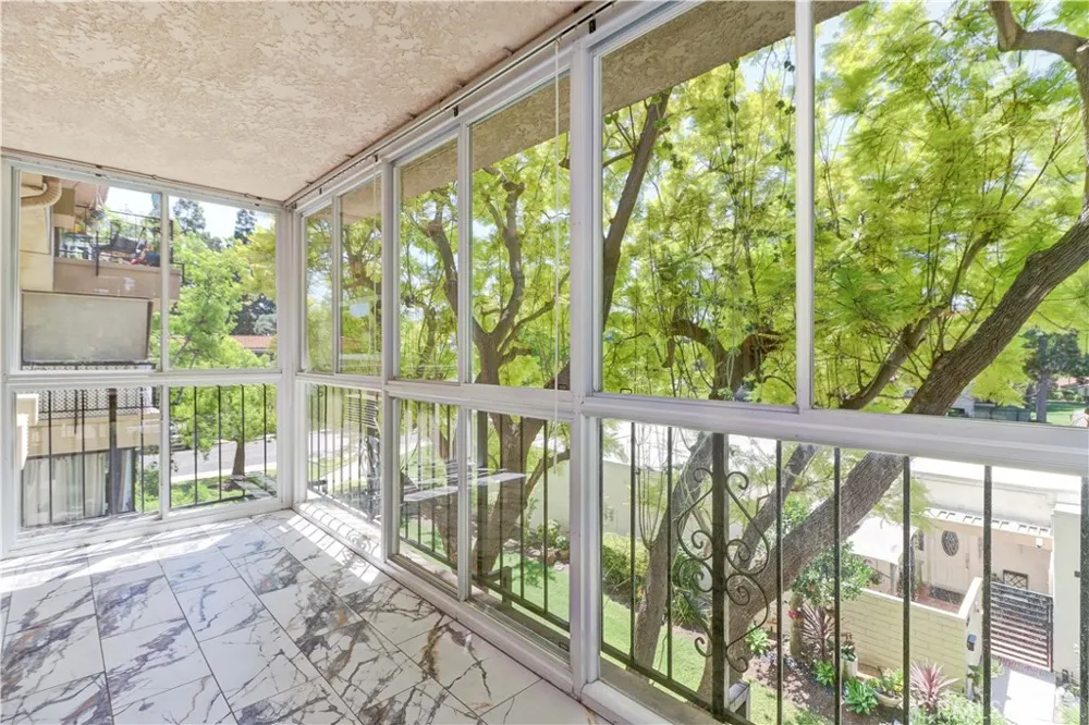 2381 Via Mariposa W #2B Laguna Woods, CA 92637