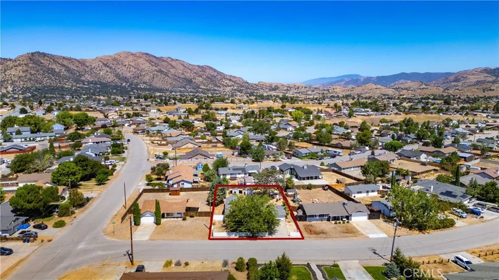21511 San Gabriel Tehachapi, CA 93561