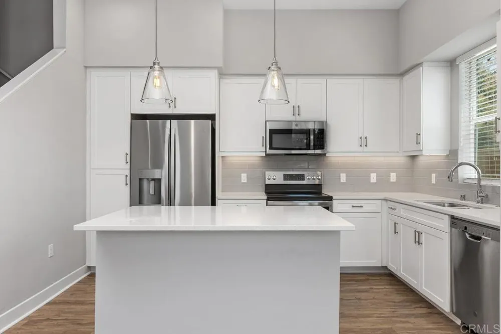 139 Avenida Chapala #101 San Marcos, CA 92069