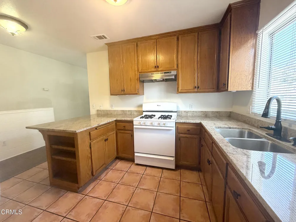 156 S Pacific Avenue Glendale, CA 91204