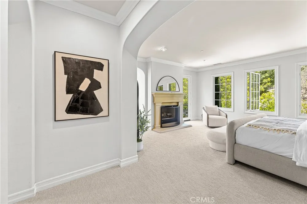 28 Blue Summit Irvine, CA 92603