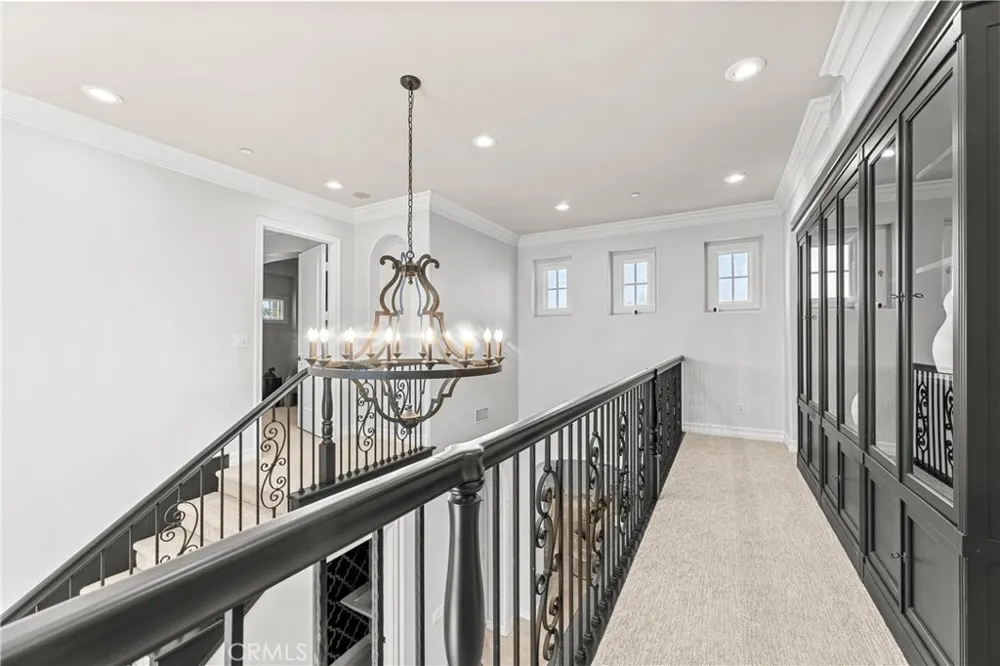 28 Blue Summit Irvine, CA 92603