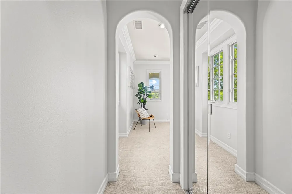 28 Blue Summit Irvine, CA 92603