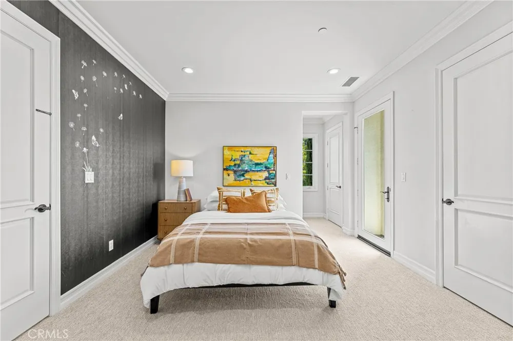 28 Blue Summit Irvine, CA 92603
