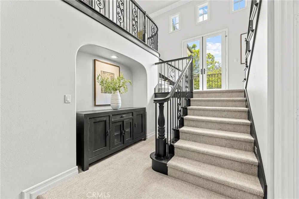28 Blue Summit Irvine, CA 92603