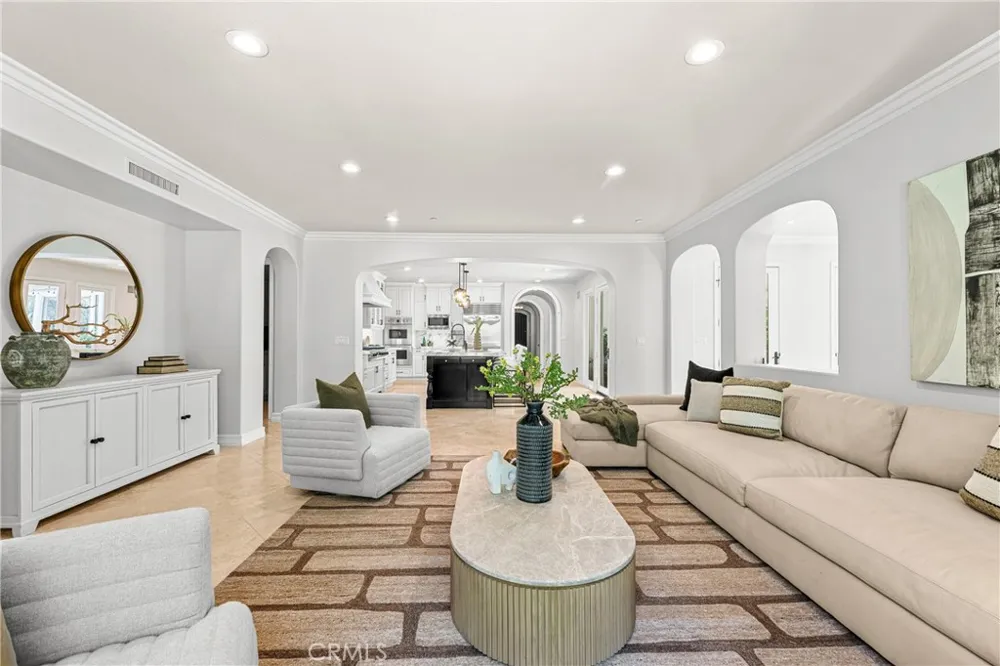 28 Blue Summit Irvine, CA 92603