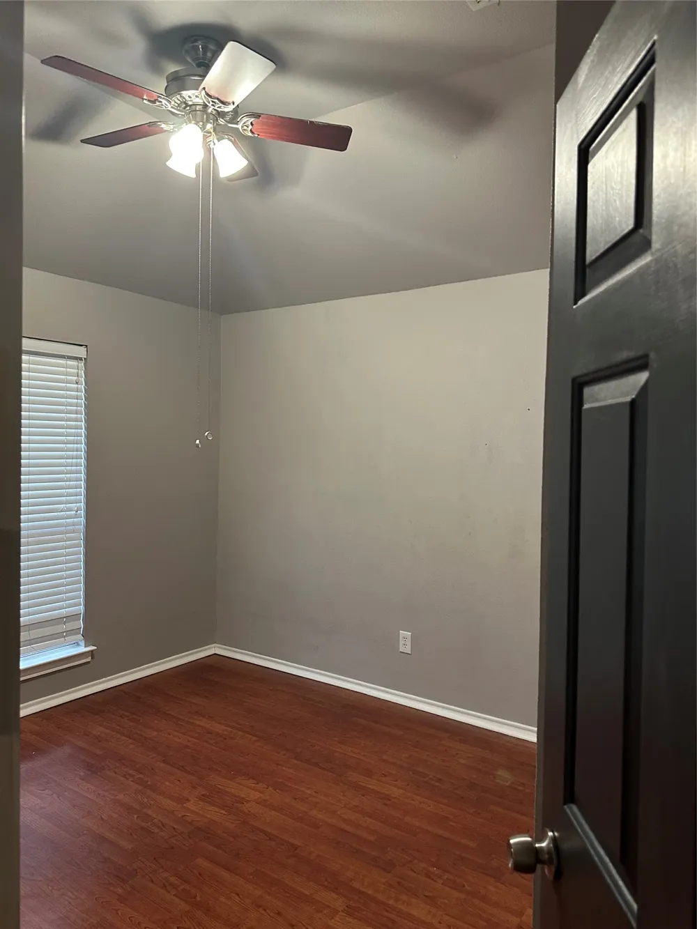 806 Boxwood Drive Lewisville, TX 75067