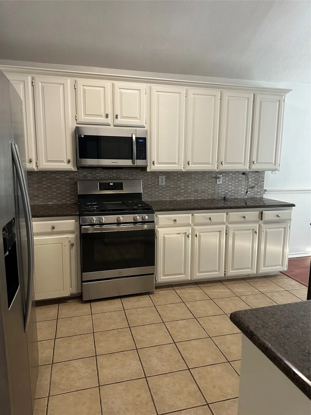 806 Boxwood Drive Lewisville, TX 75067